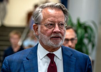 Peters argues Fauci can’t be punished for pleading Fifth ahead of contempt vote