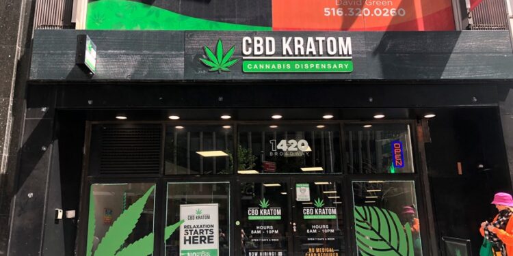 What to know about 7-OH, MGPI, the synthetic kratom extracts known as ‘gas station opioid’
